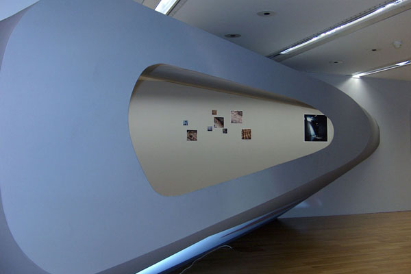 Sascha Weidner at Kunstmuseum Wolfsburg, 2005